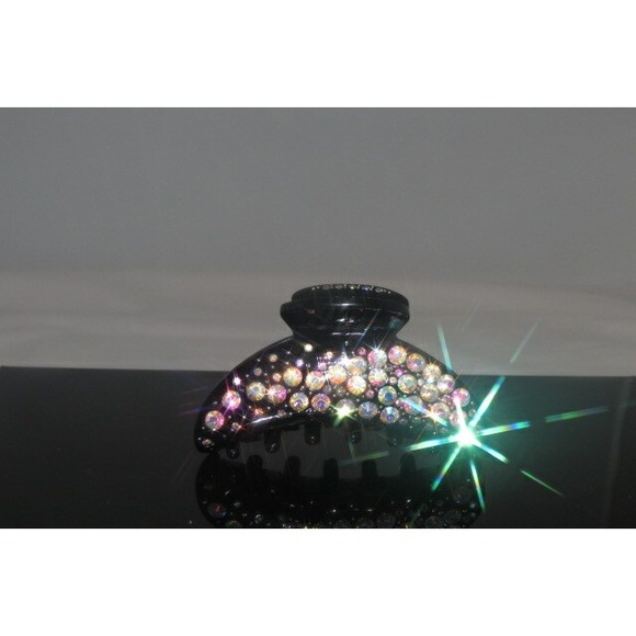 New Gorgeous embroidered Hair Clip Claw w Shinny Crystals Hair Accessories - Picture 2 of 9